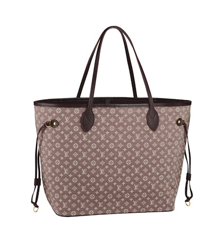 Louis Vuitton presenta le sue borse più iconiche in canvas nella collezione Monogram Idylle 