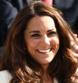 Kate Middleton a Wimbledon in look Alexander McQueen