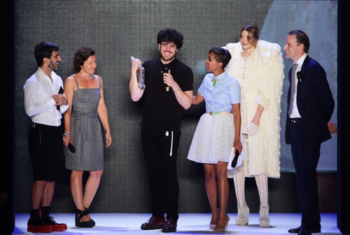 Leandro Cano vince il concorso di Marc Jacobs Designer for Tomorrow