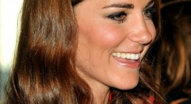 kate middleton giacca rossa zara