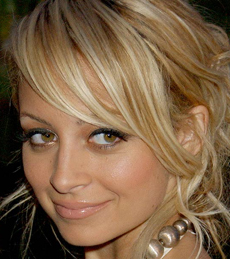 Nicole Richie lancia la sua prima collezione Impulse per Macy's