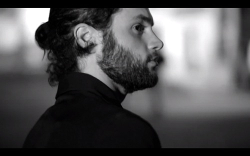 Penn Badgley protagonista della nuova campagna di Alexander Wang