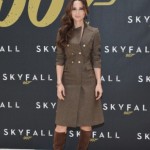 Berenice Marlohe 007 stivali Tod's