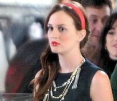 Blair Waldorf veste Alexander McQueen