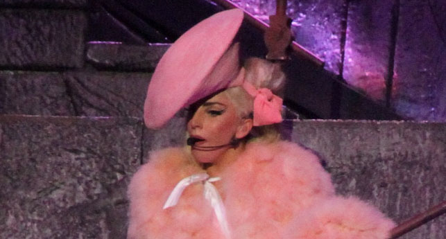 Lady Gaga sceglie Moschino per il concerto di Milano