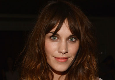 Alexa Chung rivela in un libro i suoi segreti di fashion icon