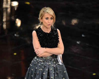 Sanremo 2013, i collant neri super coprenti di Luciana Littizzetto e quelli velati di Kate Middleton