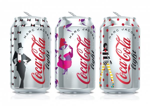 Marc Jacobs e Coca Cola Light celebrano l'evoluzione della moda