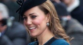 Kate Middleton cappottino blue teal