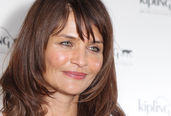 Helena Christensen disegna una linea di borse per Kipling