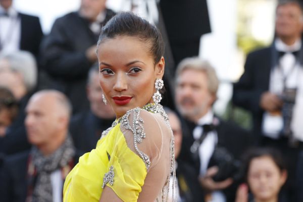 Festival di Cannes 2013, Selita Ebanks in Cadena Gabriela e gioielli Chopard