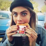 Cara Delevingne fotografie smorfie