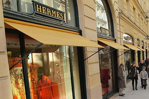 Hermès apre un nuovo store a Milano in via Montenapoleone