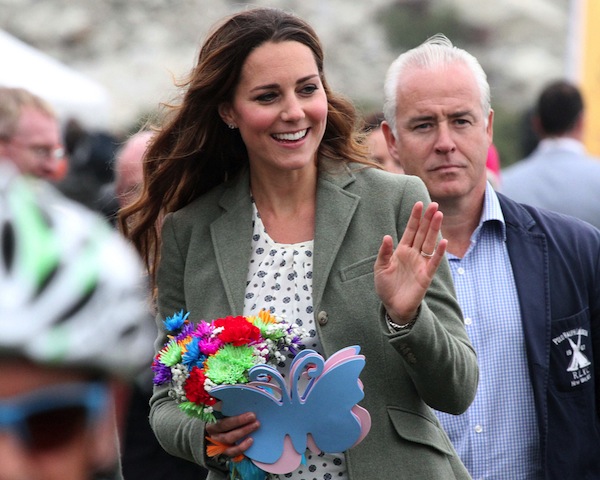 Kate Middleton sportiva e chic in Ralph Lauren dopo la nascita di George