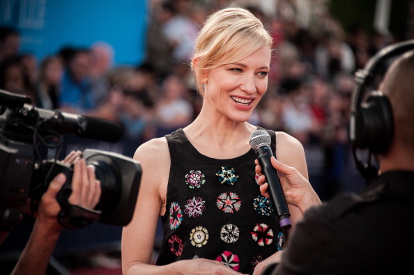 Cate Blanchett in look Armani e Dior incanta il festival di Deauville