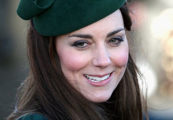Kate Middleton sceglie Alexander McQueen per Natale