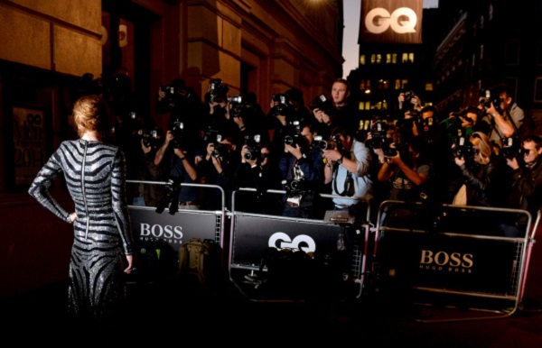 Lindsay Lohan, total look Balmain sul red carpet GQ Men of the Year 