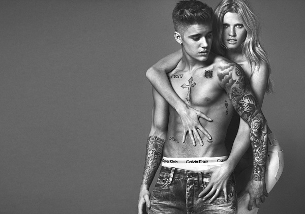 Justin Bieber e Lara Stone per Calvin Klein p/e 2015