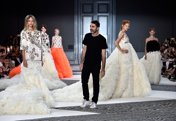 Parigi Haute Couture, Giambattista Valli a/i 2015-2016