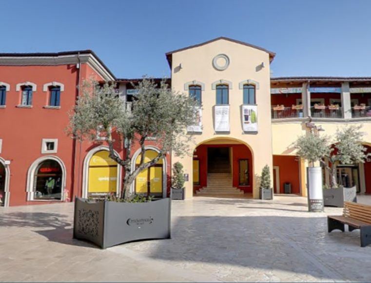 Città Sant’Angelo Village Outlet, arriva la bella stagione e la nuova collezione primavera/estate