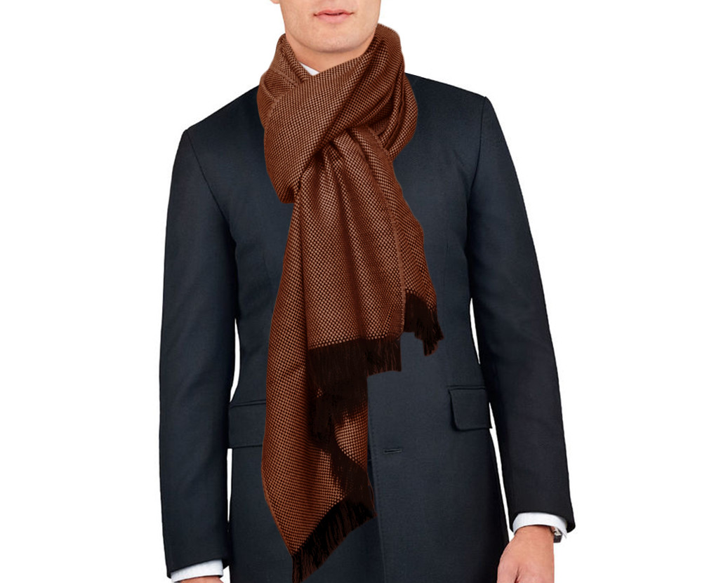 Moda uomo: come scegliere la sciarpa per valorizzare ogni outfit invernale